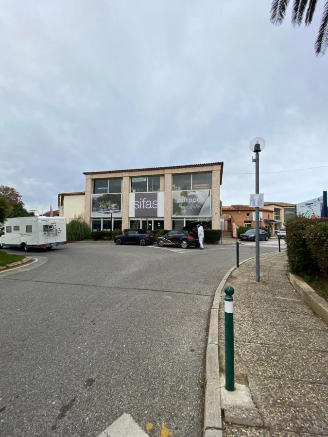 Le Phare Apartment *